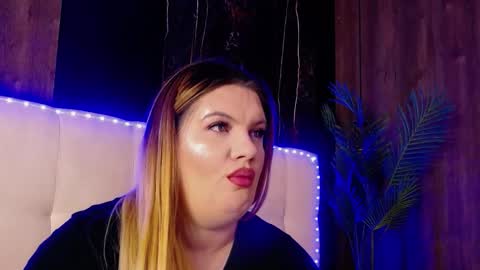 melanniebrown online show from February 22, 5:40 am