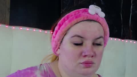 melanniebrown online show from March 13, 5:36 am