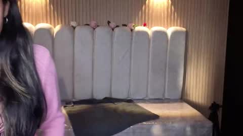 melanny_petite online show from March 13, 11:50 am