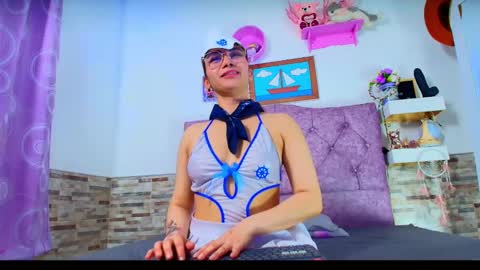 Melanny taylor online show from December 4, 11:35 pm