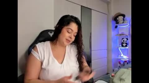 Snapshot of melany_cooper039 chatting on June 24, 2:05 pm melany_cooper039 online show from June 24, 2:05 pm