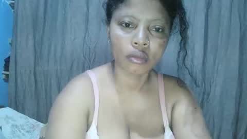 Snapshot of meld2599 chatting on October 6, 4:54 am meld2599 online show from October 6, 4:54 am