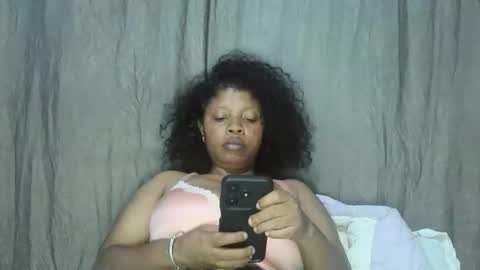 Snapshot of meld2599 chatting on October 19, 8:09 pm meld2599 online show from October 19, 8:09 pm