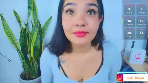    Independent model online show from March 30, 6:47 am