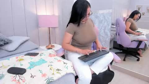 MELIE online show from March 3, 11:38 am