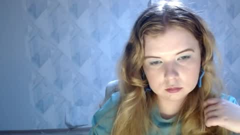 Snapshot of melina_beauty chatting on April 29, 5:30 pm Melina online show from April 29, 5:30 pm