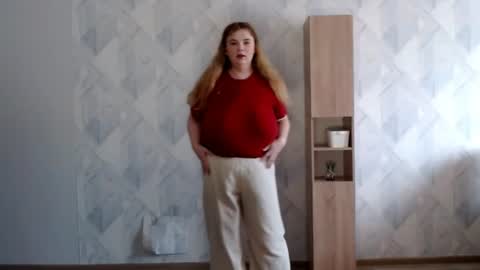 Snapshot of melina_beauty chatting on July 18, 3:27 pm Melina online show from July 18, 3:27 pm