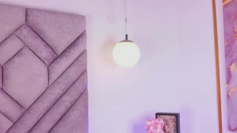 Snapshot of melisacooper_ chatting on April 21, 1:42 am melisacooper_ online show from April 21, 1:42 am