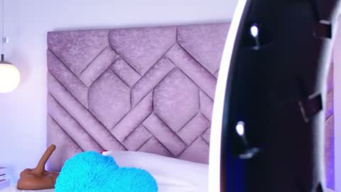 Snapshot of melisacooper_ chatting on May 13, 7:22 pm melisacooper_ online show from May 13, 7:22 pm