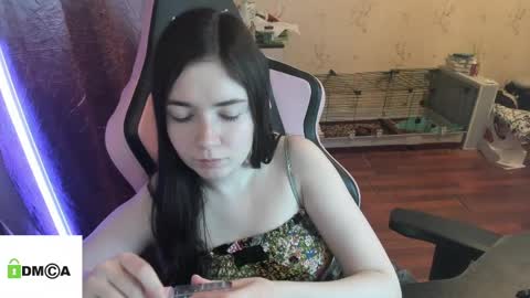 Snapshot of melisanilson chatting on May 25, 10:49 pm melisanilson online show from May 25, 10:49 pm