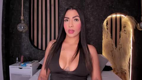 Snapshot of melissa__saenz_ chatting on April 26, 3:26 am M E L I S S A online show from April 26, 3:26 am