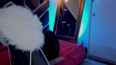 Lissa  online show from March 29, 6:52 pm