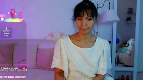 Hot Milf Melissa  ONLINE  Mon  Tue  Wed  Fr  Sun  - 9pm - 6amUTC3 online show from July 26, 12:34 pm