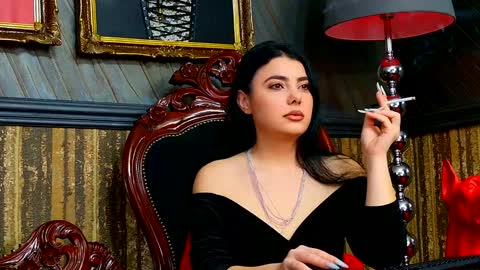 Snapshot of melissa_glow chatting on December 17, 8:12 am Melissa online show from December 17, 8:12 am