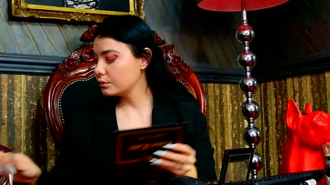 Snapshot of melissa_glow chatting on December 21, 10:06 am Melissa online show from December 21, 10:06 am