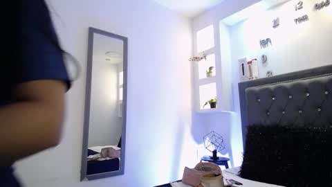 Snapshot of melissa_rhodes chatting on September 29, 9:08 pm Melissa online show from September 29, 9:08 pm