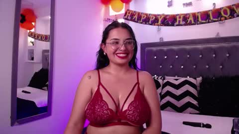 Snapshot of melissa_rhodes chatting on October 16, 9:27 pm Melissa online show from October 16, 9:27 pm