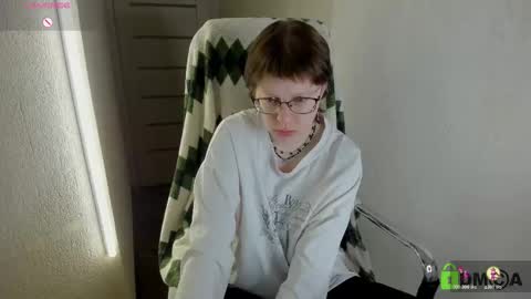 Melissa online show from February 3, 2:53 am