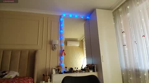 Lisaa online show from April 23, 6:03 am