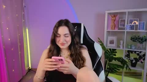 Snapshot of melissachaarm_ chatting on May 28, 4:54 am Melissa online show from May 28, 4:54 am