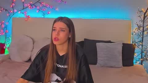 MelissaCrayzy online show from March 9, 6:39 am