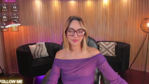 Snapshot of melissamoore_ chatting on April 27, 9:51 am Call me Meli online show from April 27, 9:51 am