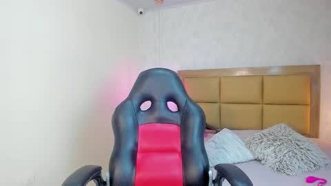    online show from February 26, 7:46 pm