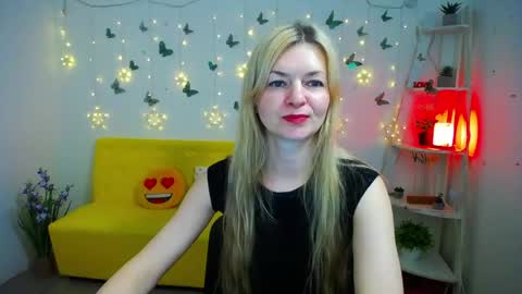 Snapshot of melissatylerbb chatting on April 24, 11:23 am Melissa online show from April 24, 11:23 am