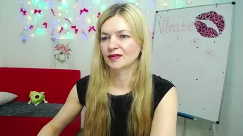 Snapshot of melissatylerbb chatting on April 28, 11:37 am Melissa online show from April 28, 11:37 am