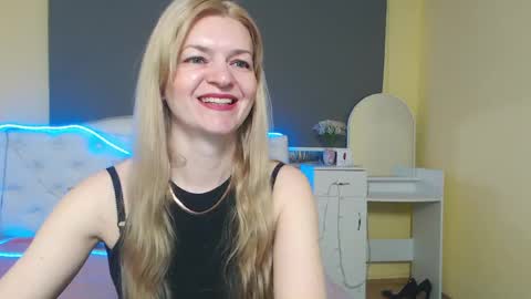Snapshot of melissatylerbb chatting on May 10, 5:12 am Melissa online show from May 10, 5:12 am