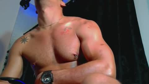 Snapshot of meliza_night chatting on February 20, 3:03 am meliza_night online show from February 20, 3:03 am