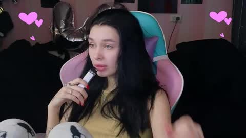 Snapshot of mella_freya chatting on February 2, 10:06 pm Freya  IM NONUDE online show from February 2, 10:06 pm