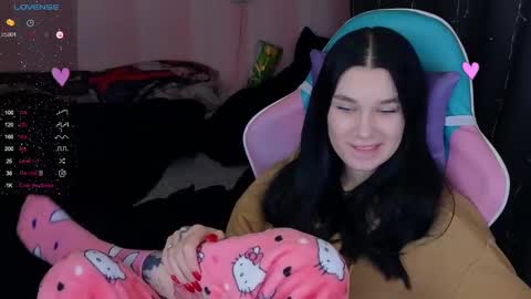 Snapshot of mella_freya chatting on February 10, 9:15 pm Freya  IM NONUDE online show from February 10, 9:15 pm