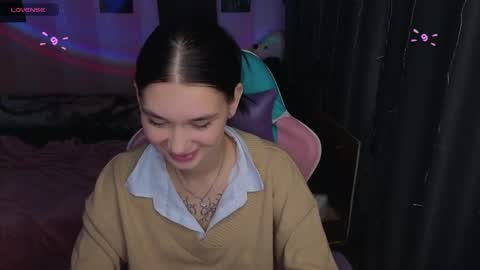 Snapshot of mella_freya chatting on September 12, 12:44 am Freya  IM NONUDE online show from September 12, 12:44 am