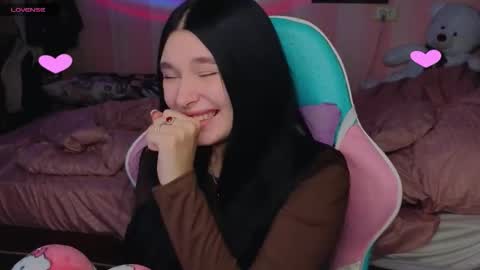 Snapshot of mella_freya chatting on September 30, 11:43 pm Freya  IM NONUDE online show from September 30, 11:43 pm