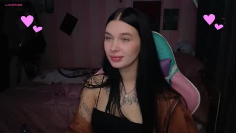 Snapshot of mella_freya chatting on October 23, 11:24 pm Freya  IM NONUDE online show from October 23, 11:24 pm