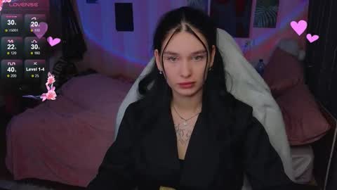 Snapshot of mella_freya chatting on November 23, 11:48 pm Freya IM NONUDE online show from November 23, 11:48 pm