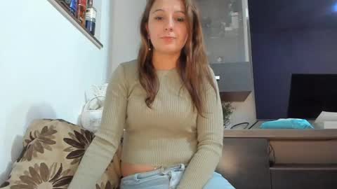 Snapshot of mellbell_ chatting on April 28, 2:27 am MellyMell online show from April 28, 2:27 am