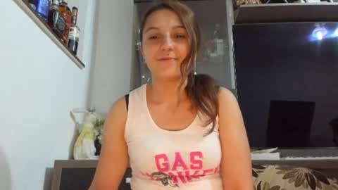 Snapshot of mellbell_ chatting on June 30, 6:53 pm MellyMell online show from June 30, 6:53 pm
