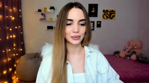 Snapshot of mellifluoustess chatting on December 15, 8:58 pm Tessa online show from December 15, 8:58 pm