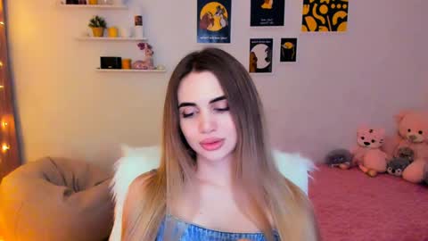 Snapshot of mellifluoustess chatting on February 1, 11:06 pm Tessa online show from February 1, 11:06 pm