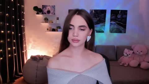 Snapshot of mellifluoustess chatting on October 18, 9:59 pm Tessa online show from October 18, 9:59 pm