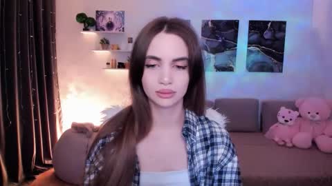 Snapshot of mellifluoustess chatting on October 21, 3:18 am Tessa online show from October 21, 3:18 am