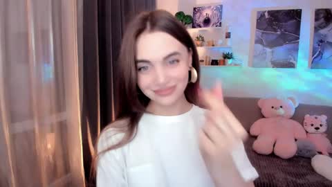 Tessa online show from March 4, 3:23 am