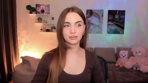 Tessa online show from April 18, 3:43 am