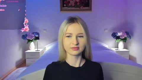 Mellina online show from April 13, 8:25 pm