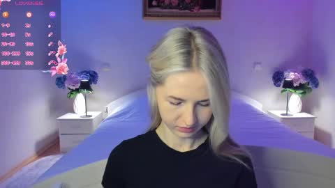 Mellina online show from April 22, 8:32 pm