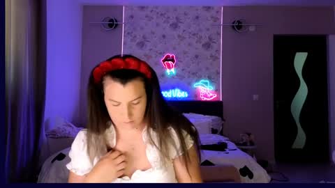 Snapshot of mellisaangel chatting on June 9, 8:04 am MellisaAngel online show from June 9, 8:04 am