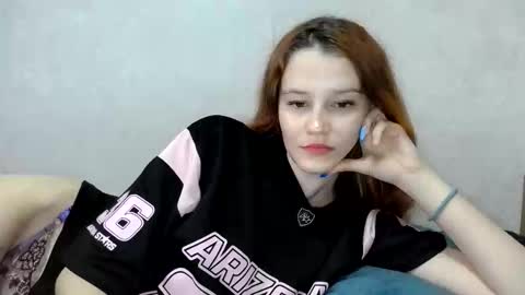 Snapshot of mellisamaxwell chatting on December 4, 9:40 am Mellisa online show from December 4, 9:40 am