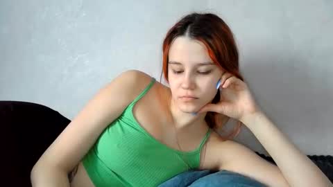 Snapshot of mellisamaxwell chatting on February 8, 6:50 am Mellisa online show from February 8, 6:50 am